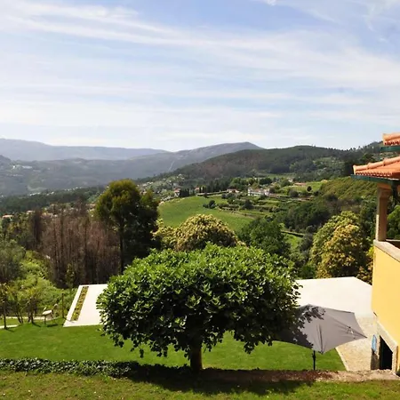 ヴィラ Beautiful 4 Bedrooms Hermosa Vista Private Pool And Staggering Mountain Views North Portugal