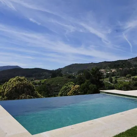 ヴィラ Beautiful 4 Bedrooms Hermosa Vista Private Pool And Staggering Mountain Views North Portugal ポンテ・デ・リマ