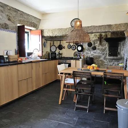 Beautiful 4 Bedrooms Hermosa Vista Private Pool Ponte de Lima