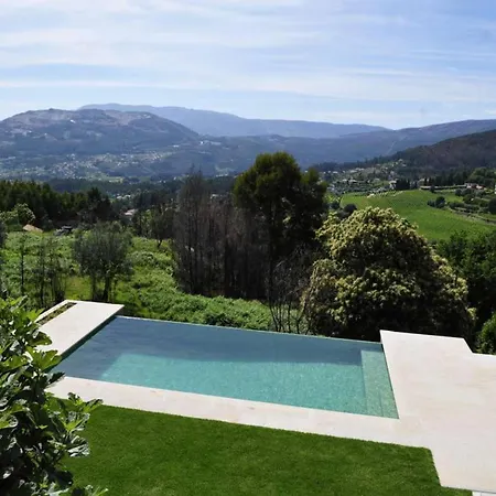 Beautiful 4 Bedrooms Hermosa Vista Private Pool And Staggering Mountain Views North Portugal ヴィラ *