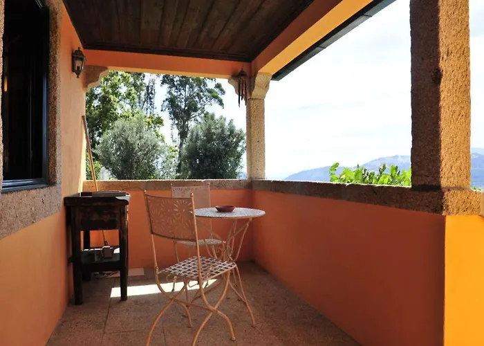 Beautiful 4 Bedrooms Hermosa Vista Private Pool ヴィラ ポンテ・デ・リマ